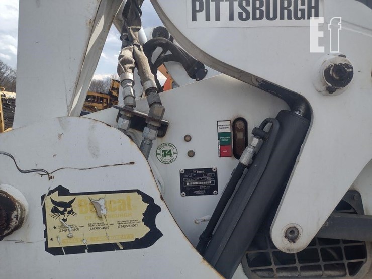 2012-bobcat-s650-image-21