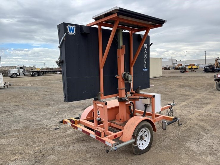 2008-wanco-s/a-towable-message-board-image-3