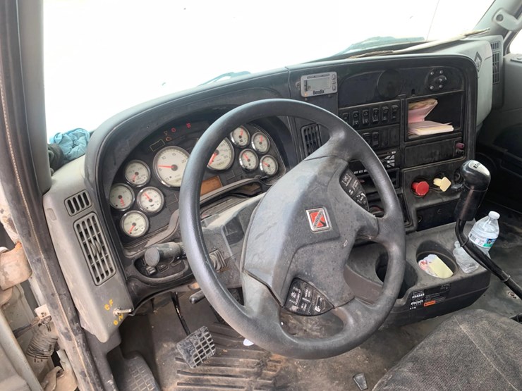 2014-international-prostar-image-10