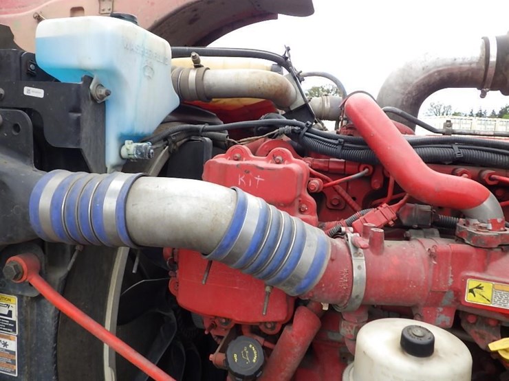 2016-peterbilt-3-axle-logging-truck-image-58