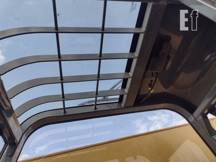 2018-gehl-rs8-42-image-8