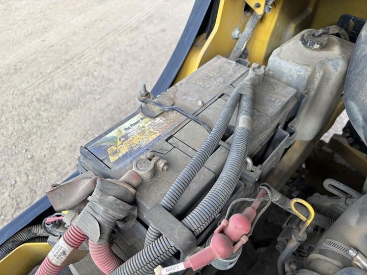 2015-yale-gdp80-forklift-image-30