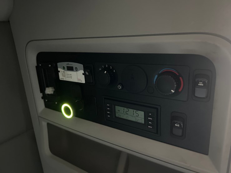 2018-kenworth-t680-image-79