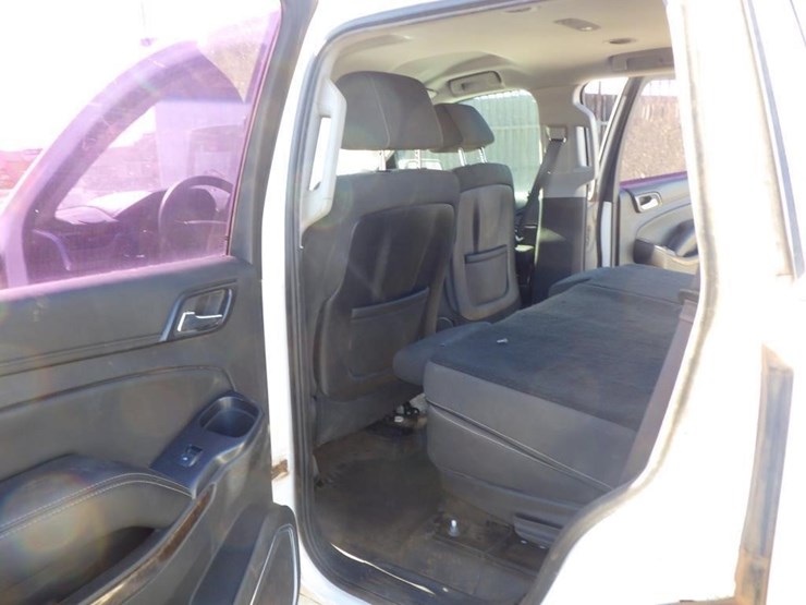 2015-chevrolet-tahoe-image-7