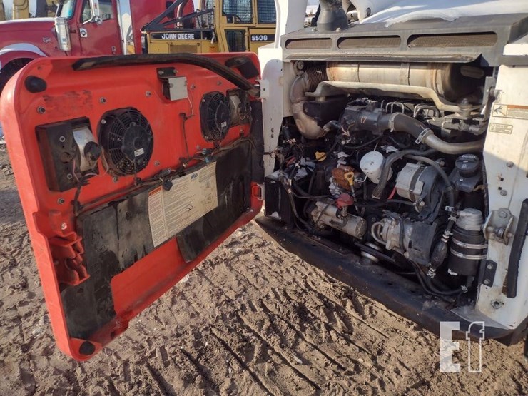 2020-bobcat-t870-image-37