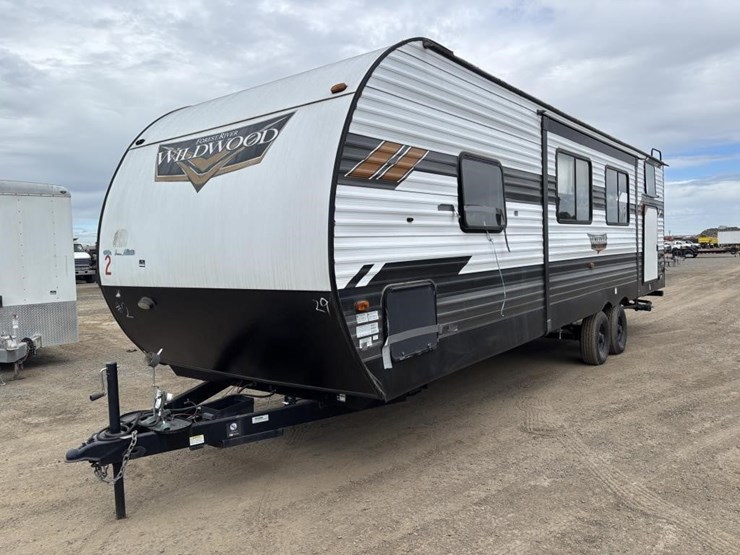 2020-wildwood-wdt26dbud-ca-travel-trailer-image-1