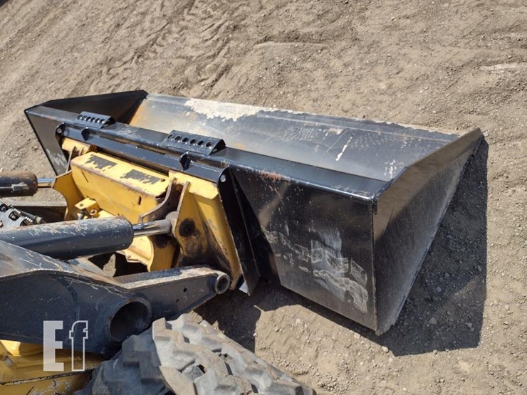 2022-deere-333g-image-20