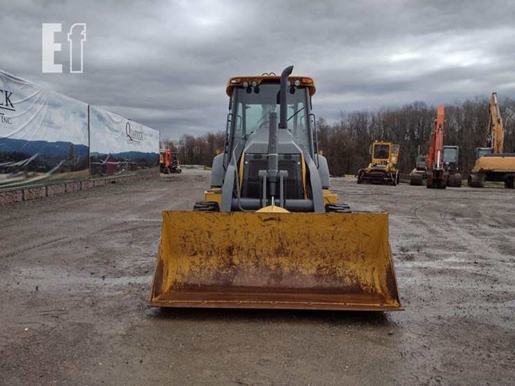 2020-deere-310l-image-2