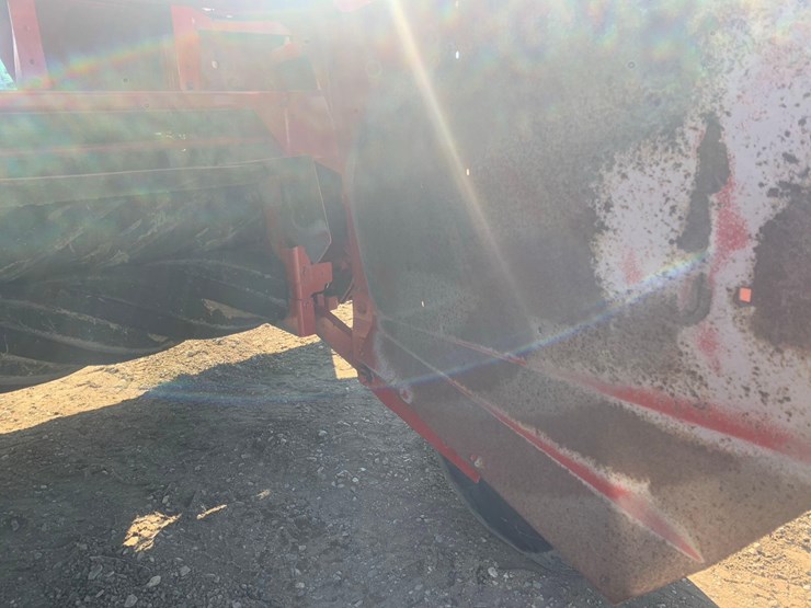 2011-new-holland-h7460-discbine-image-21