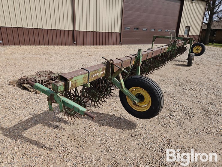 john-deere-400-image-9