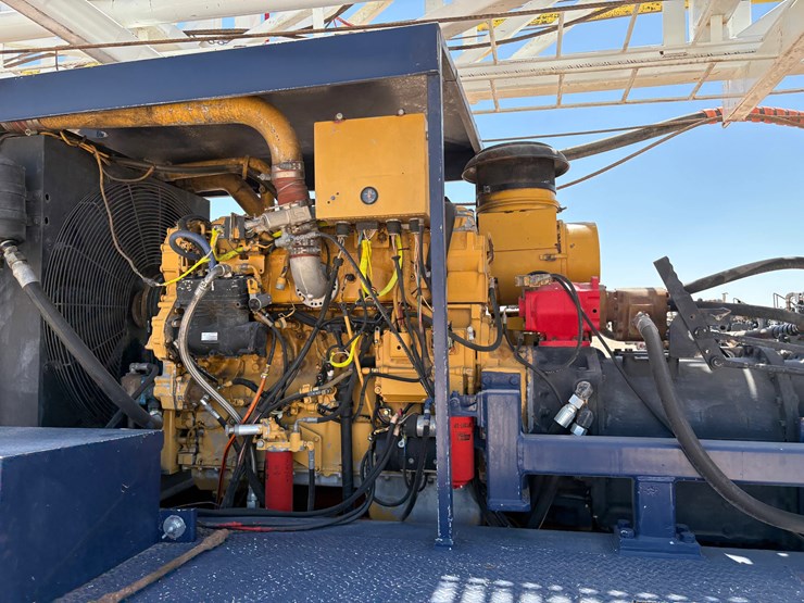 caterpillar-c15-image-10