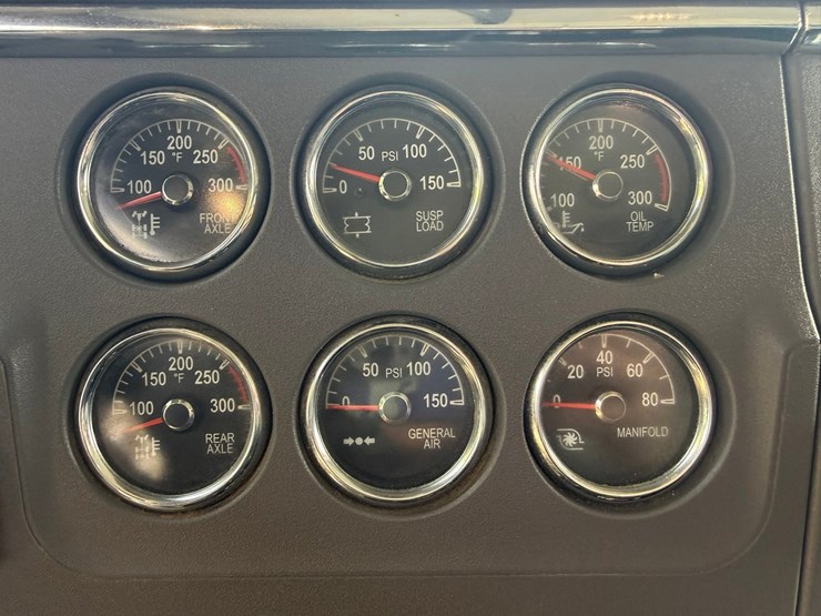 2015-peterbilt-579-image-61