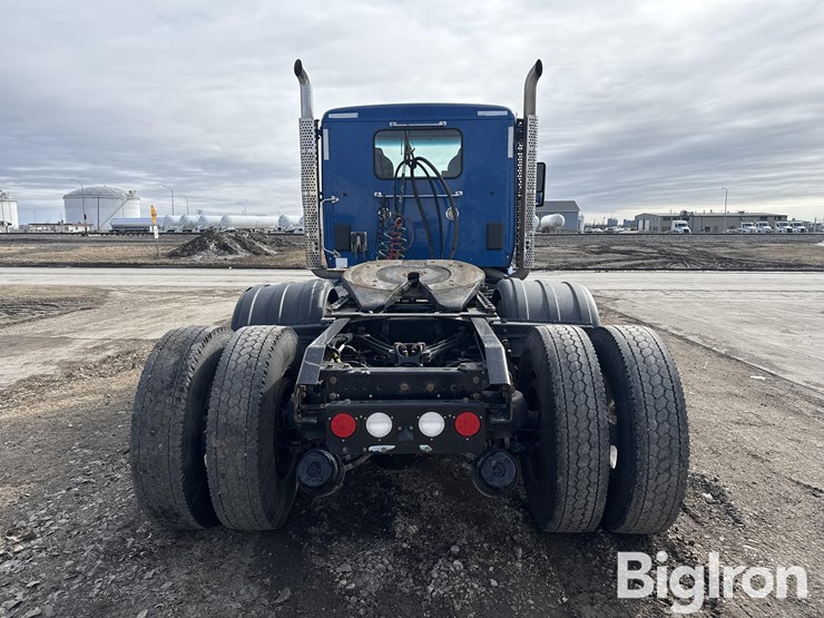 2016-kenworth-t880-image-6