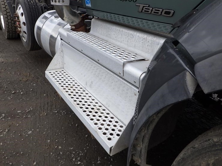2019-kenworth-t880-image-52