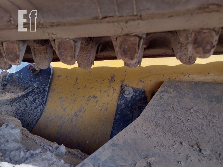 2023-deere-333g-image-16