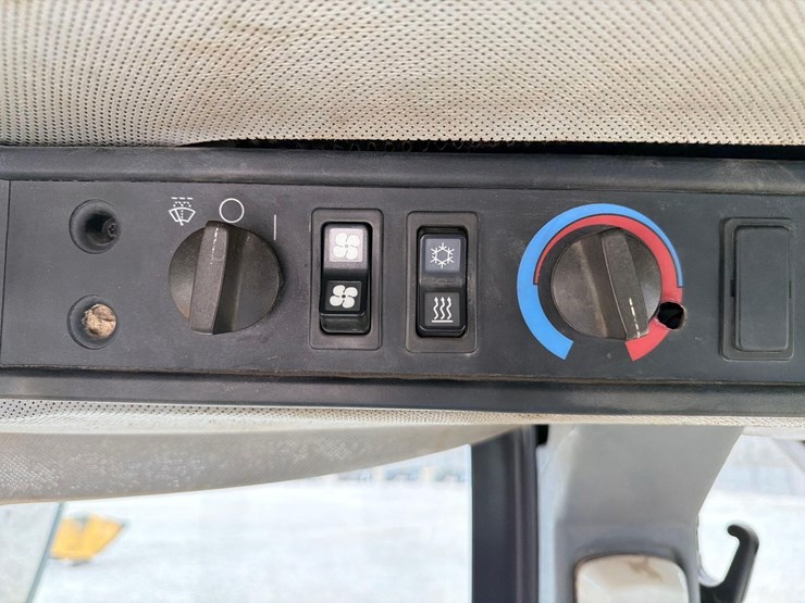 caterpillar-950g-image-18