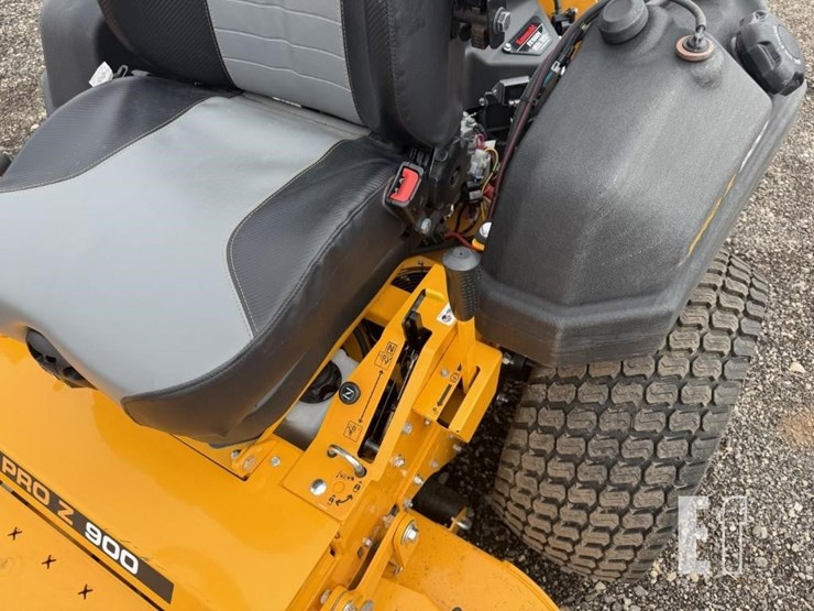 2022-cub-cadet-pro-z-960s-kw-image-11