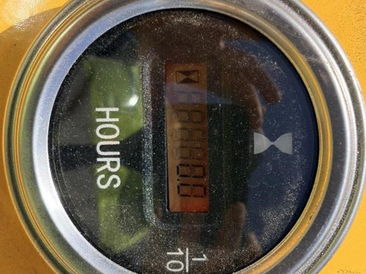 2026-zjg-zj-380-skid-steer-loader-image-11