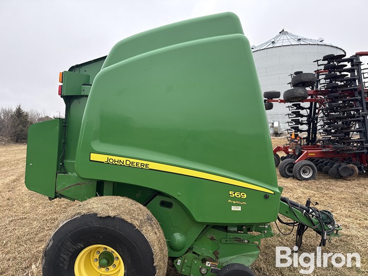 2016-john-deere-569-premium-image-18