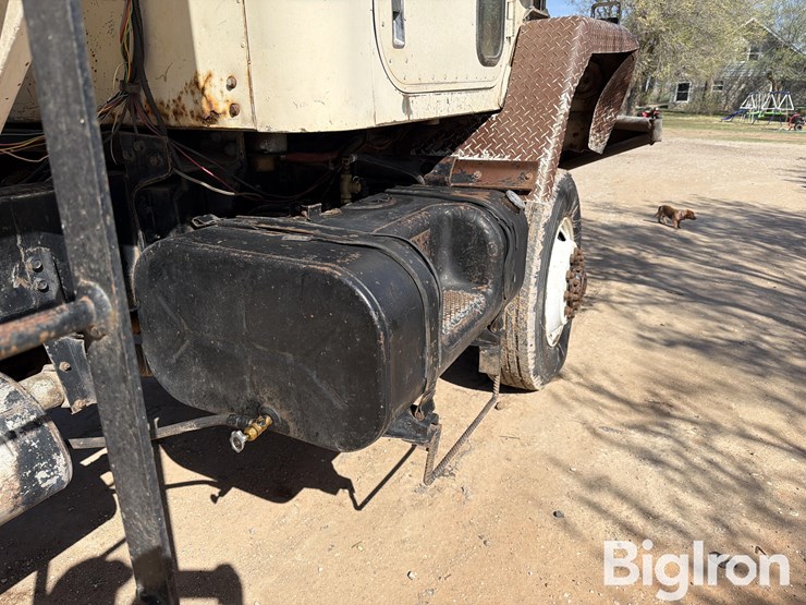 1974-international-paystar-5000-image-14