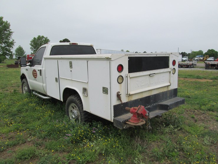 2005-ford-f350-image-4