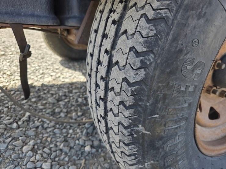 2010-jlg-t500j-image-42