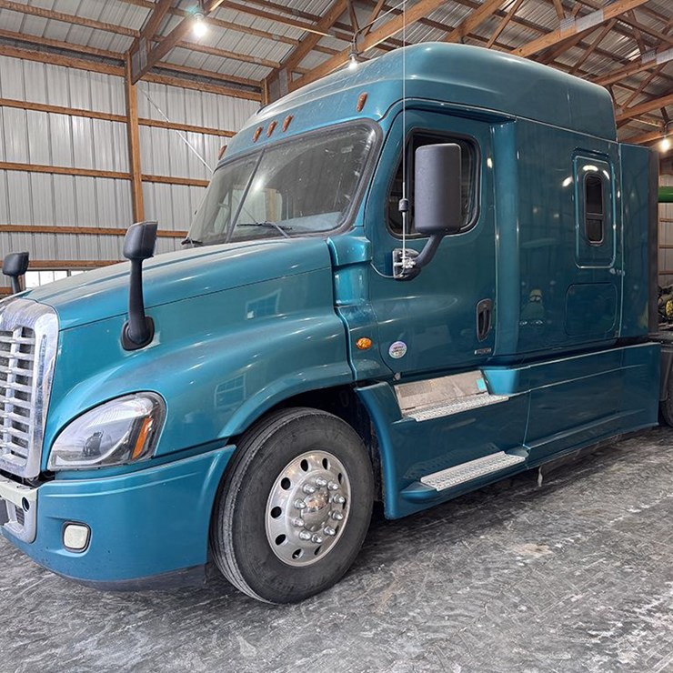 2018 FREIGHTLINER CASCADIA 125 EVOLUTION
