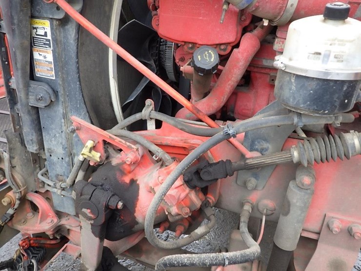 2016-peterbilt-3-axle-logging-truck-image-59