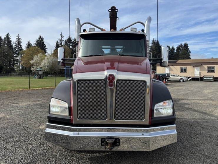 2019-kenworth-t880-image-8