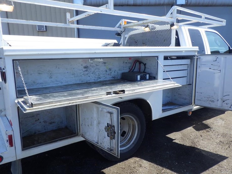 2015-ford-f350-image-9