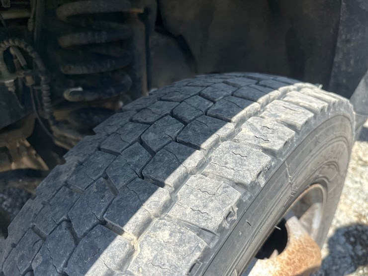 2019-ford-f550-image-58