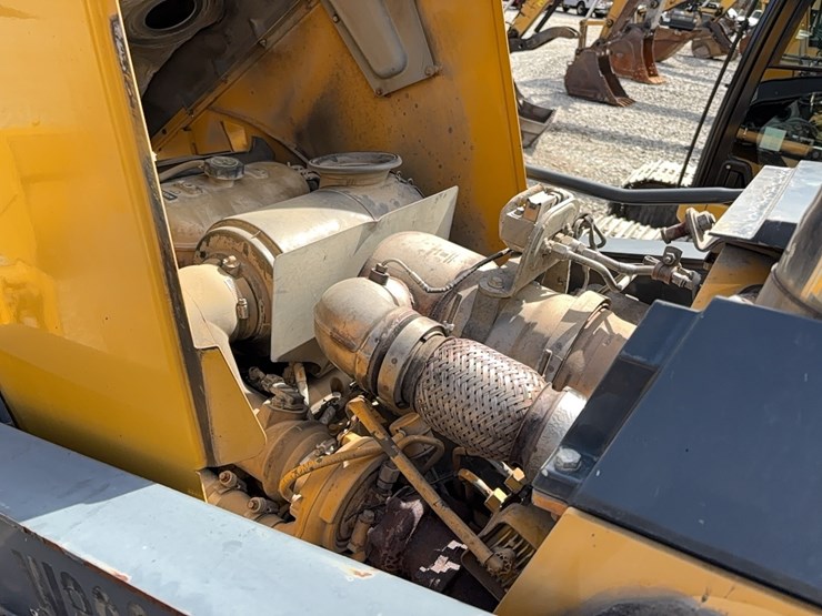 john-deere-310-image-23