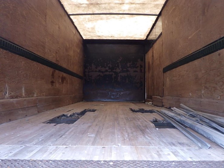 2006-mitsubishi-fuso-fm61f-image-9