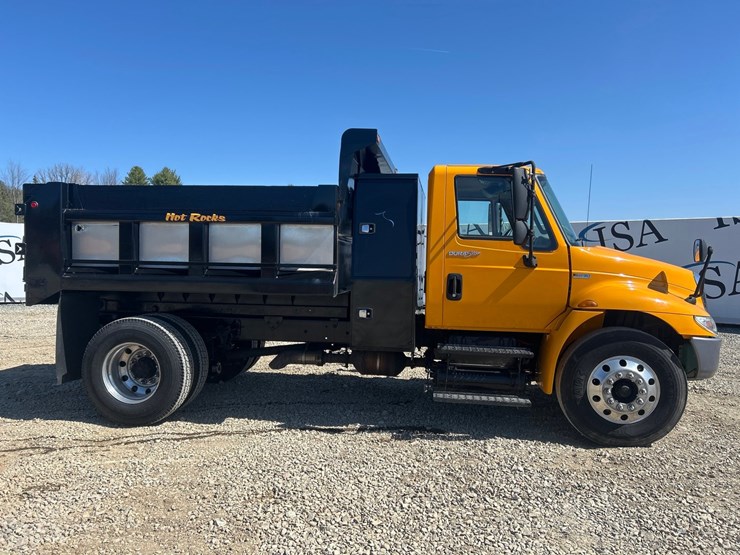 2013-international-durastar-4300-image-6