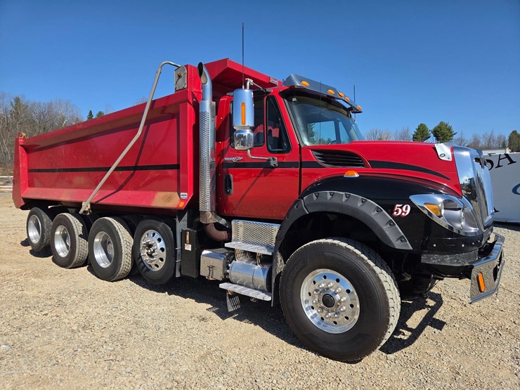 2012-international-7600-image-7