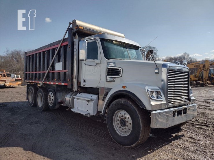 2012-freightliner-122sd-image-35
