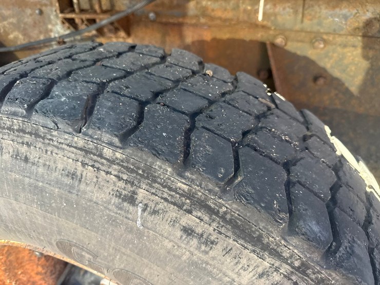 1996-ford-l9000-image-102