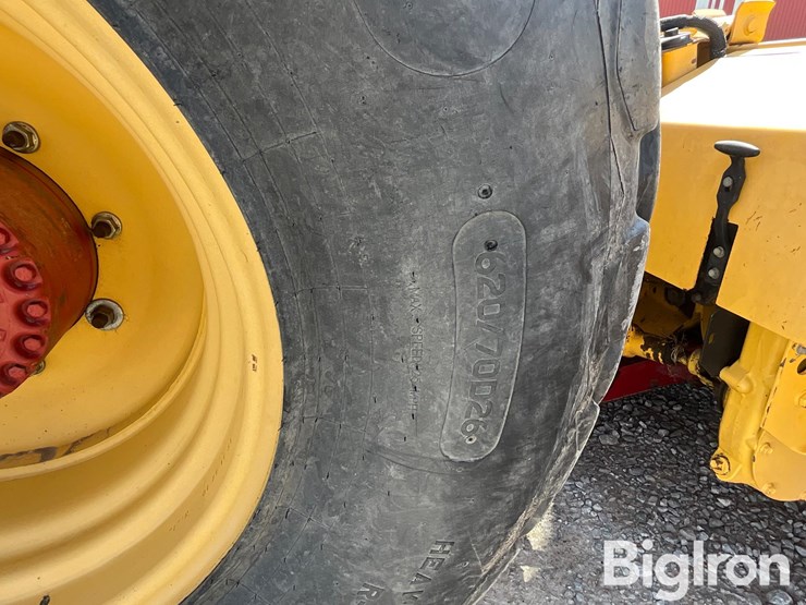 2011-new-holland-h8080-image-19