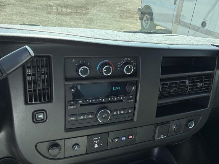 2021-gmc-3500-image-14