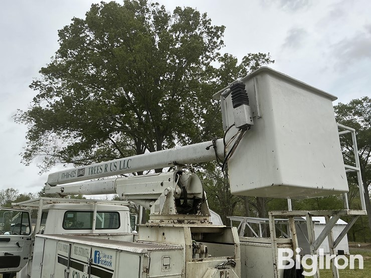 1997-international-4700-image-11