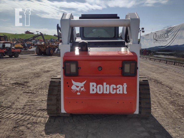 2009-bobcat-t320-image-4