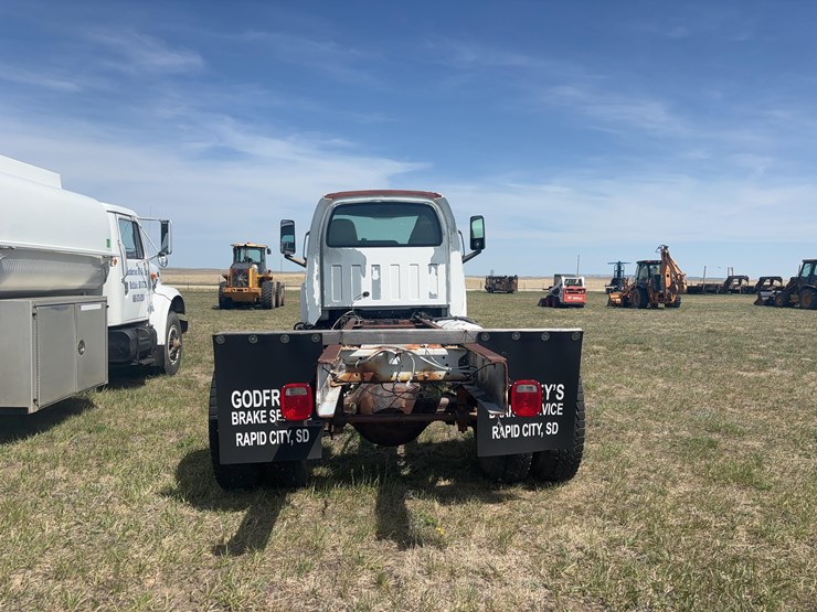 2006-gmc-7500-image-6