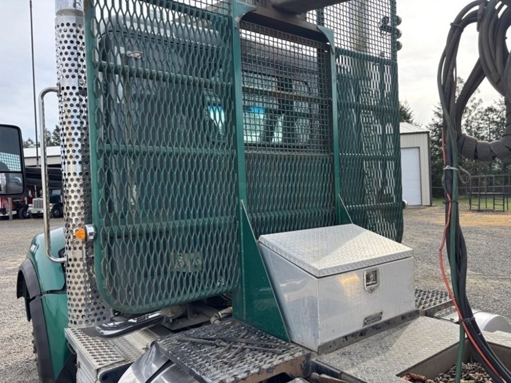 2019-kenworth-t880-image-22