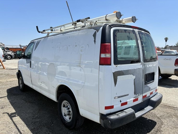 2007-chevrolet-express-2500-image-3