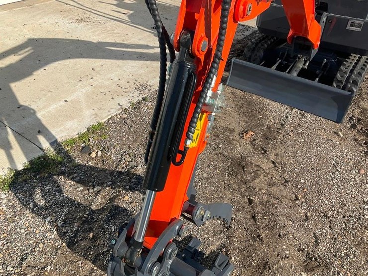 #1203-•-unused-sdle18p-mini-excavator*---middlebury,-in-image-6