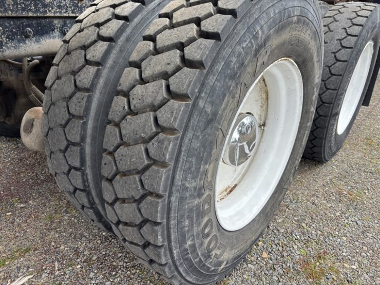 1990-kenworth-w900-image-10