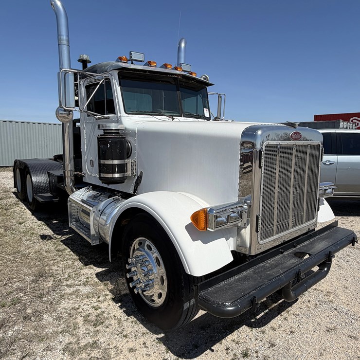 1994 PETERBILT 379
