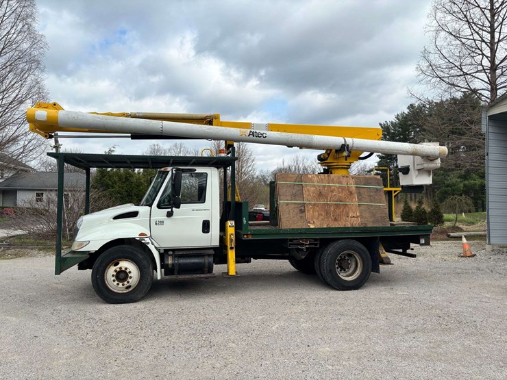 2005-international-durastar-4300-image-4