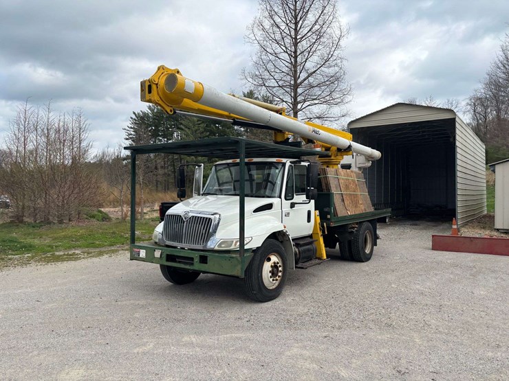 2005-international-durastar-4300-image-7