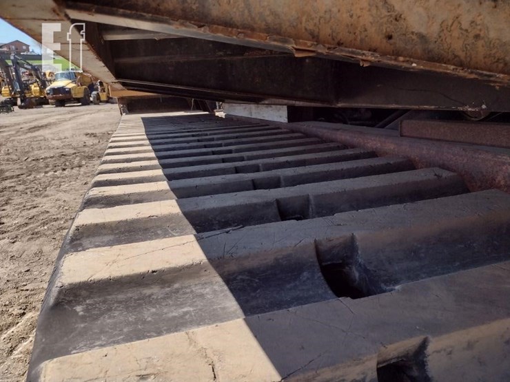 2009-morooka-mst3000vd-image-18